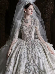 DIVINE 07 ARTFUL MOTIFS FEATURES A CATHEDRAL-LENGTH TRAIN WEDDING DRESS