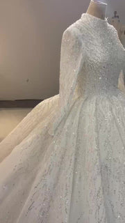 BYG25-2 A CLASSIC MUSLIM WEDDING DRESS WITH SLIVER EMBROIDERY