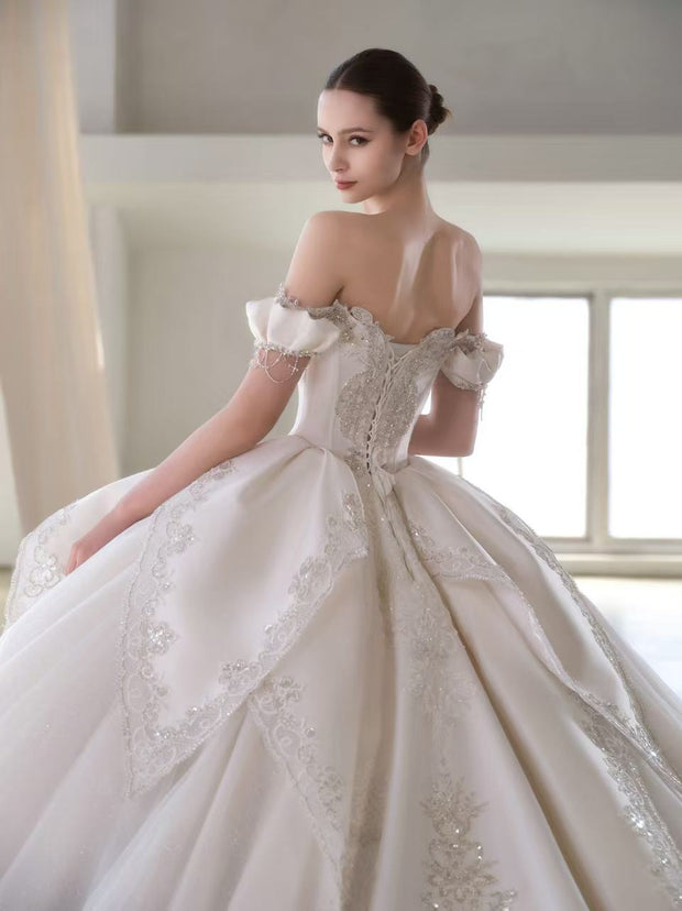 X25-83 PALACE-STYLE RETRO STRAPLESS WEDDING DRESS