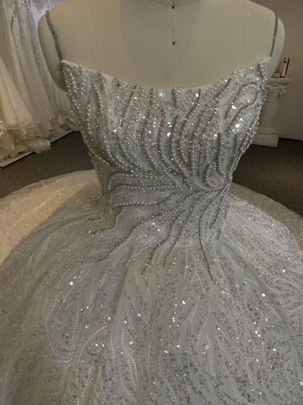 BYG25-5 A STRAPLESS BALL GOEN WITH PEARLS AND SEQUINS LIKE A WALTZ