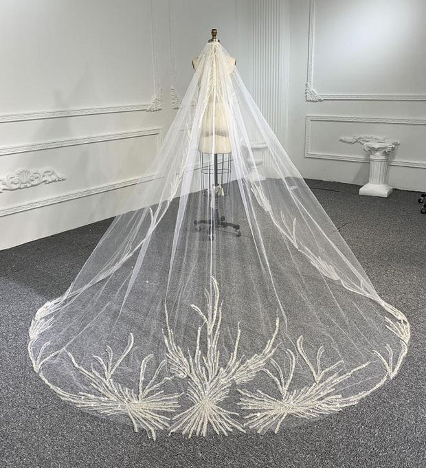 LACES BEADINGS VEIL