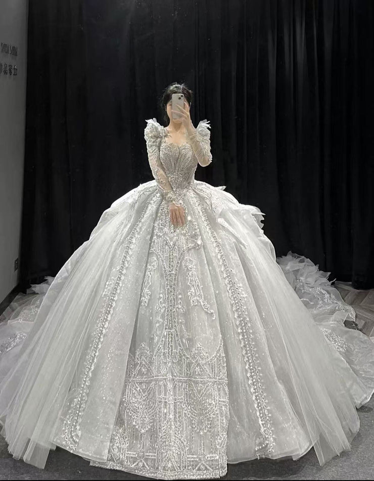 DIVINE 02 EXAGGERATED REGAL WITH LAXURIOUS LAYERS OF GATHERED TULLE WEDDING DRESS