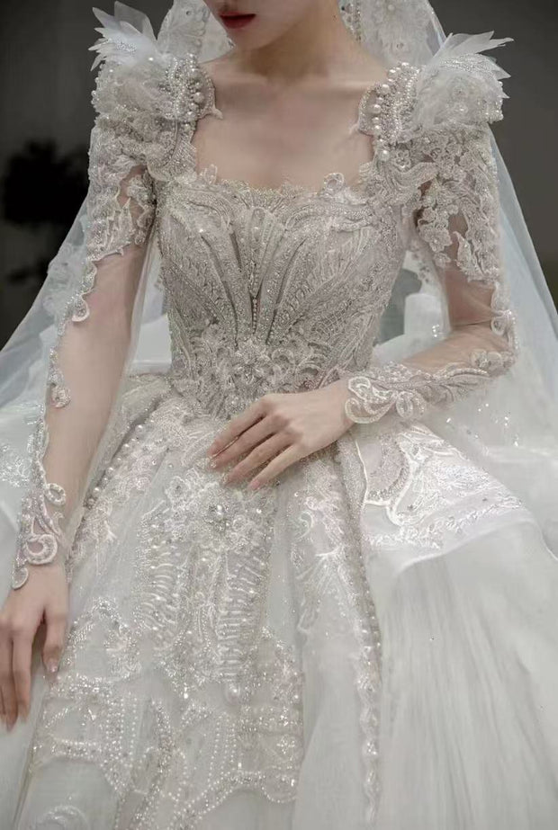 DIVINE 02 EXAGGERATED REGAL WITH LAXURIOUS LAYERS OF GATHERED TULLE WEDDING DRESS