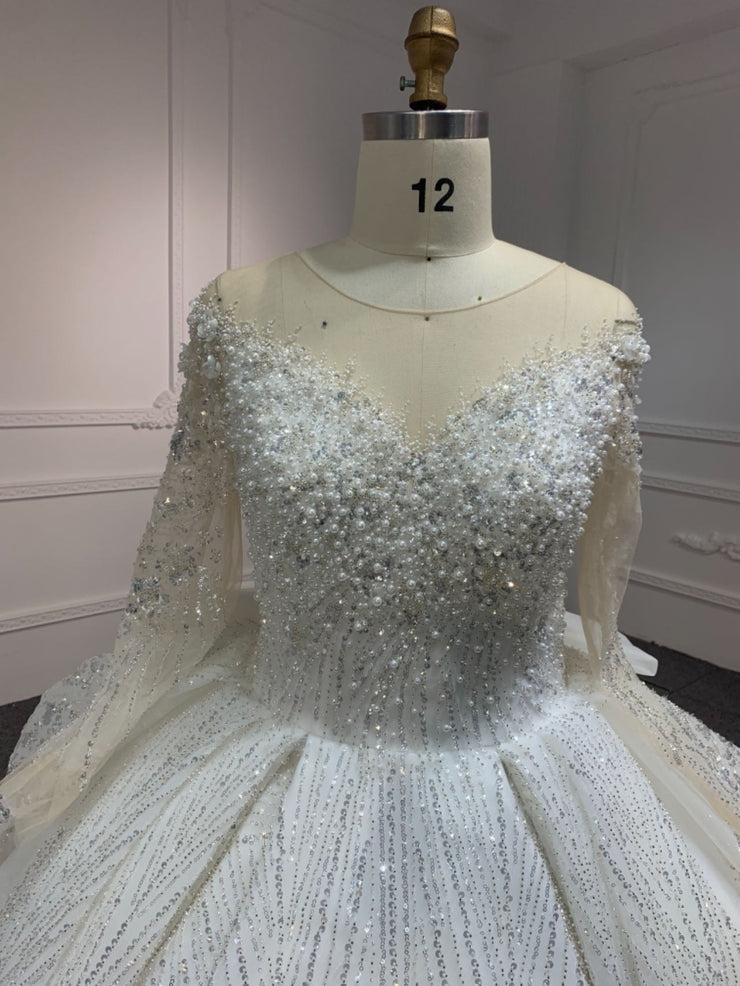 BYG23-39 Long sleeves with bow and luxurious beading Ball gown wedding dress