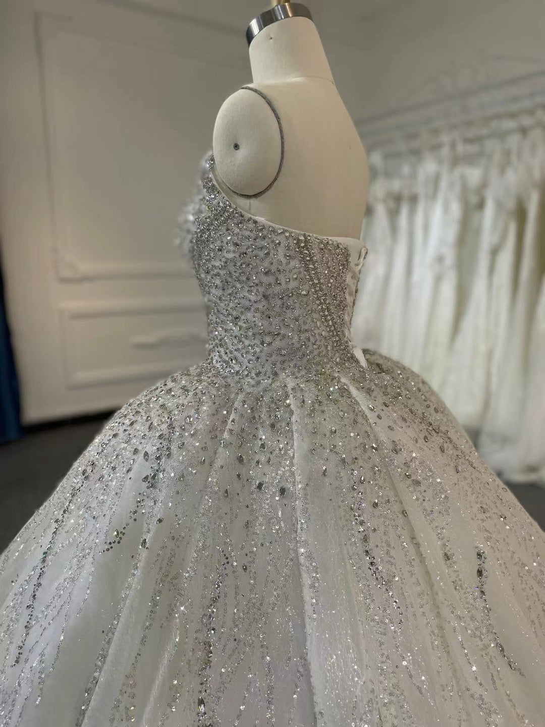 diamond luxury wedding dresses BYG24-13 SLEEVELESS DRESS WITH 2 METERS TAIL EU44 Size:13XL Service Type Corset Floral Embellished Sweetheart Winter Top Women Clothes