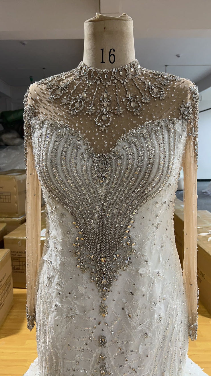 BYG24-14 LUXURY LONG SLEEVE DIAMOND LACE MERMAID WEDDING DRESS EU46 BYG24-14 LUXURY LONG SLEEVE DIAMOND LACE MERMAID WEDDING DRESS EU46