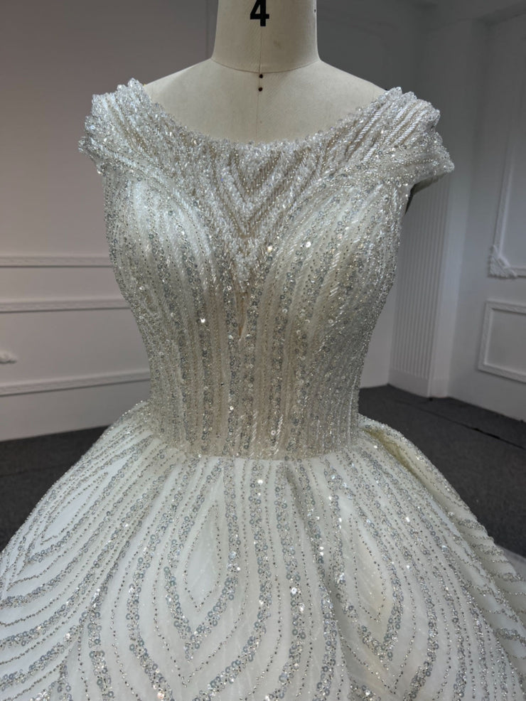 BYG#Z318 Short sleeves, round neck, luxurious beading Ball gown wedding dress