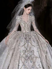 DIVINE 07 ARTFUL MOTIFS FEATURES A CATHEDRAL-LENGTH TRAIN WEDDING DRESS