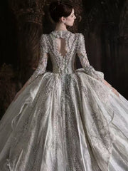 DIVINE 07 ARTFUL MOTIFS FEATURES A CATHEDRAL-LENGTH TRAIN WEDDING DRESS