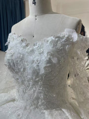 BYG25-1 STRAPLESS THREE-DIMENSIONAL EMBROIDERED BALL GOWN WEDDING DRESS