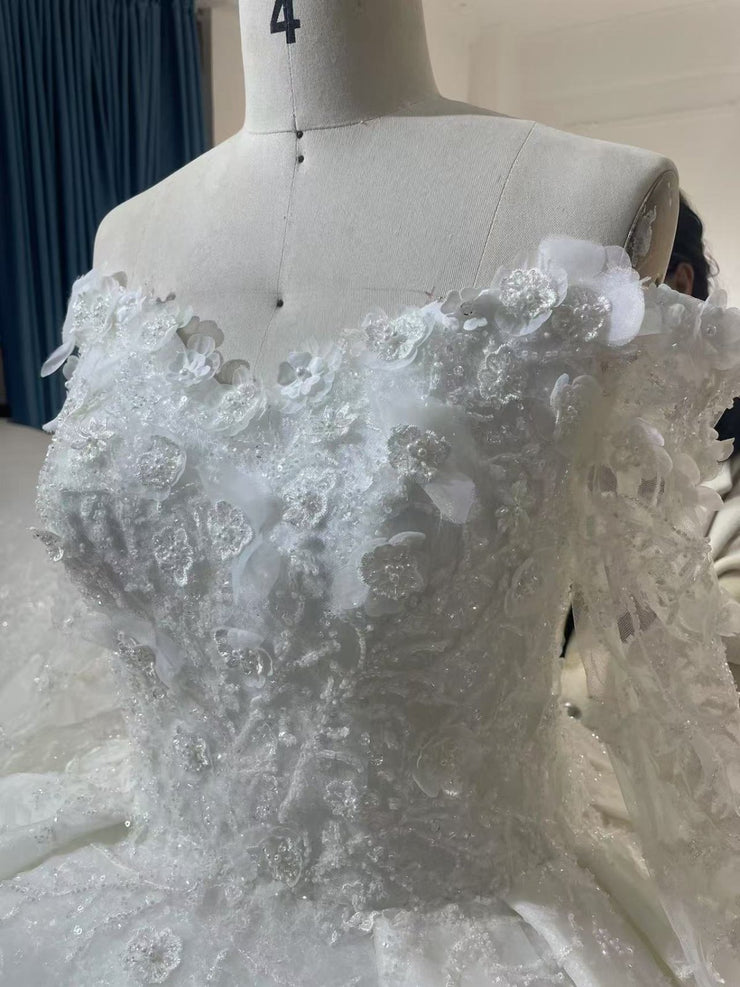 BYG25-1 STRAPLESS THREE-DIMENSIONAL EMBROIDERED BALL GOWN WEDDING DRESS
