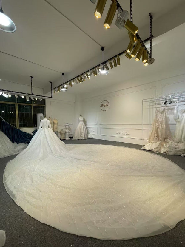 BYG25-9 A SUPER CLASSIC MUSLIM WEDDING DRESS WITH PEARL EMBROIDERY