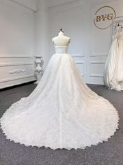 BYG25-8 A STRAPLESS WEDDING DRESS WITH STAR TRACK INTERTWINED EMBROIDERY