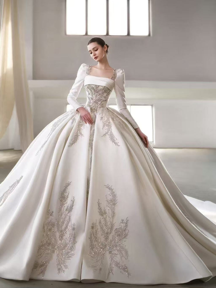 X25-87 STRAPLESS SATIN WEDDING DRESS ADORNED WITH CRYSTALS