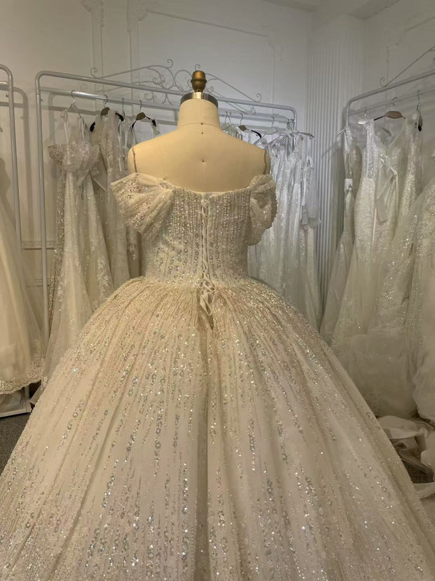BYG25-6 A STRAPLESS WEDDING DRESS LIKE A DIAMOND GALAXY