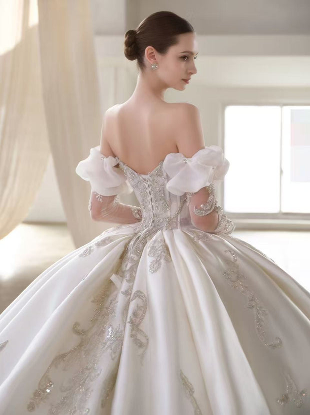 X25-85 STRAPLESS WEDDING DRESS WITH SCATTERED DIAMONDS AND BABY'S BREATH RHINESTONES