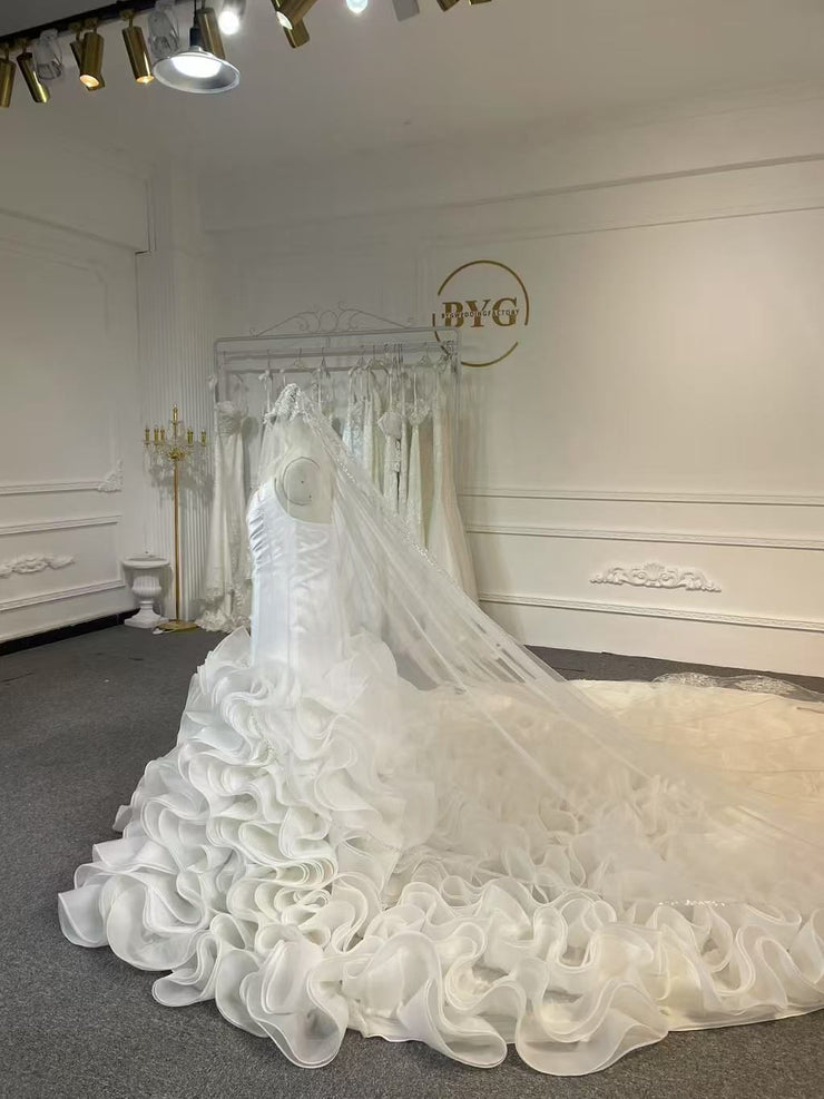 BYG24-29 HIGH - END AND ELEGANT  STRAPLESS BUBBLE  DRESS