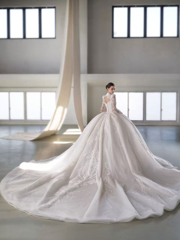 X25-82 STRAPLESS LACE WEDDING DRESS "SLOW MELODY"