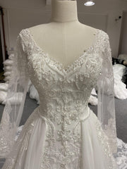 BYG long sleeves V-neck lace wedding dress with detachable train