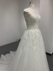 BYG V-neck A-line lace wedding dress for bride