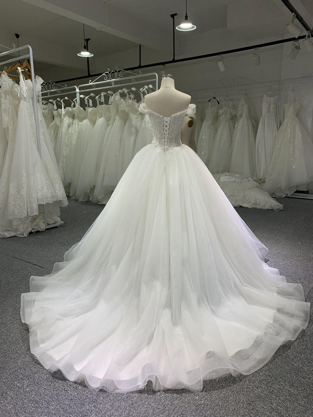 BYG luxury nice beadings wedding dress off the shoulder Ball gown wedding dress BYG Wedding Factory 