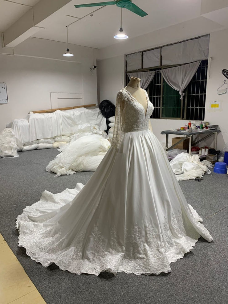 long sleeve taffeta wedding dress Vintage Long Sleeves Ball Gown Taffeta Wedding Dresses -