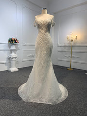Z016-Off White Beading A-line Wedding Gown With Removable Sweep