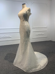 Z016-Off White Beading A-line Wedding Gown With Removable Sweep