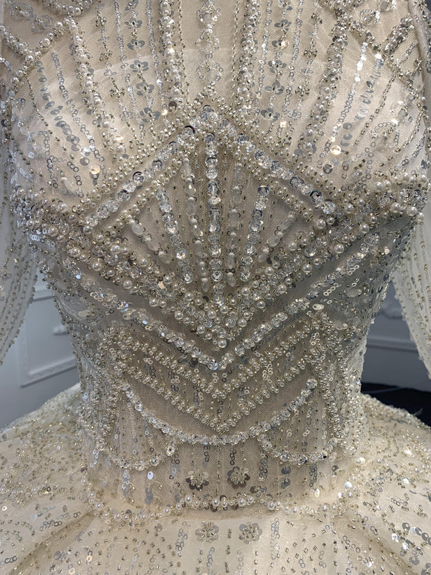 Z033- Super luxury ball gown with Long tail and sleeves