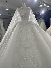Z060- BYG ivory thick beading lace sweetheart neckline With gorgeous Shawl