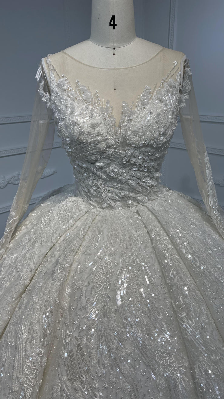 Z056- BYG 3D handmade beading details eyecaughting neckline luxury ball gown