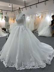 BYG 2020 elegant V neck long sleeves wedding dress for bride Ball gown wedding dress BYG Wedding Factory 