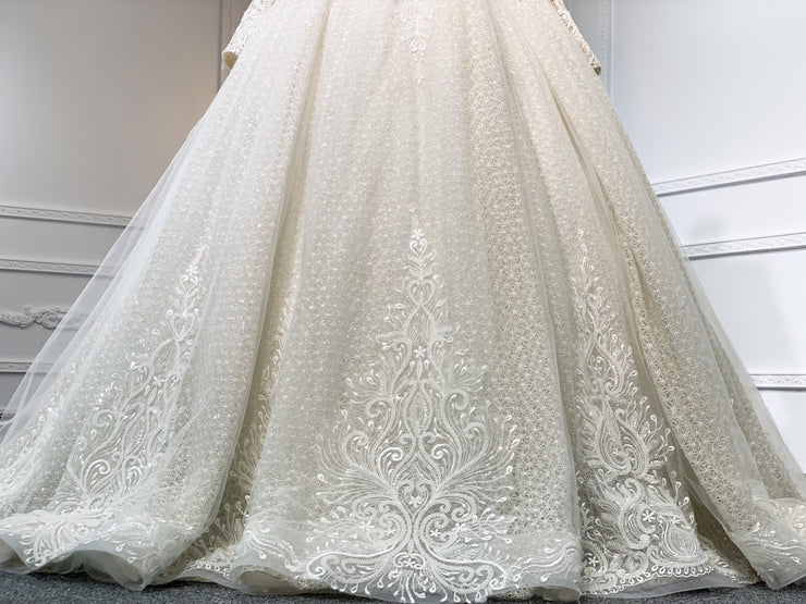 Z050 Vintage Luxury Heavy Beading Ball Gown